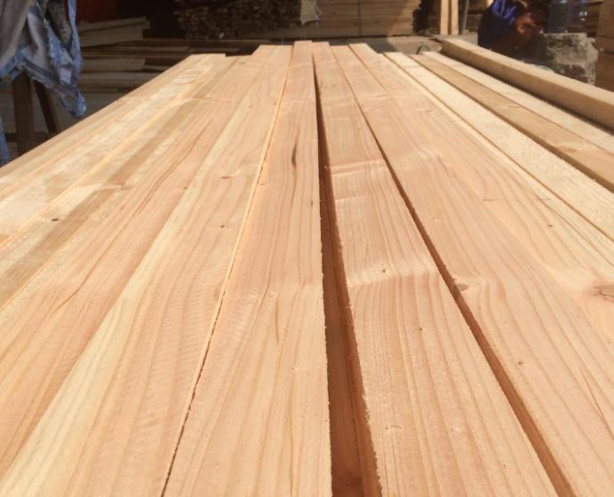 Characteristics of Red Pine Board