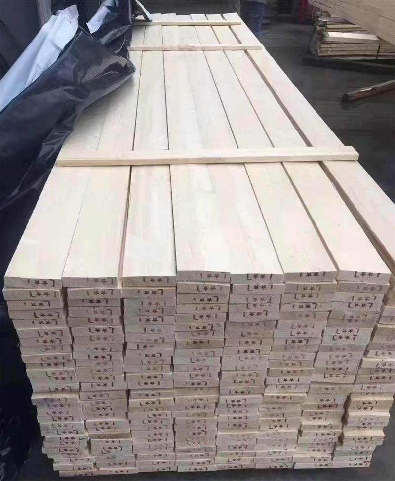 Spruce sawn timber