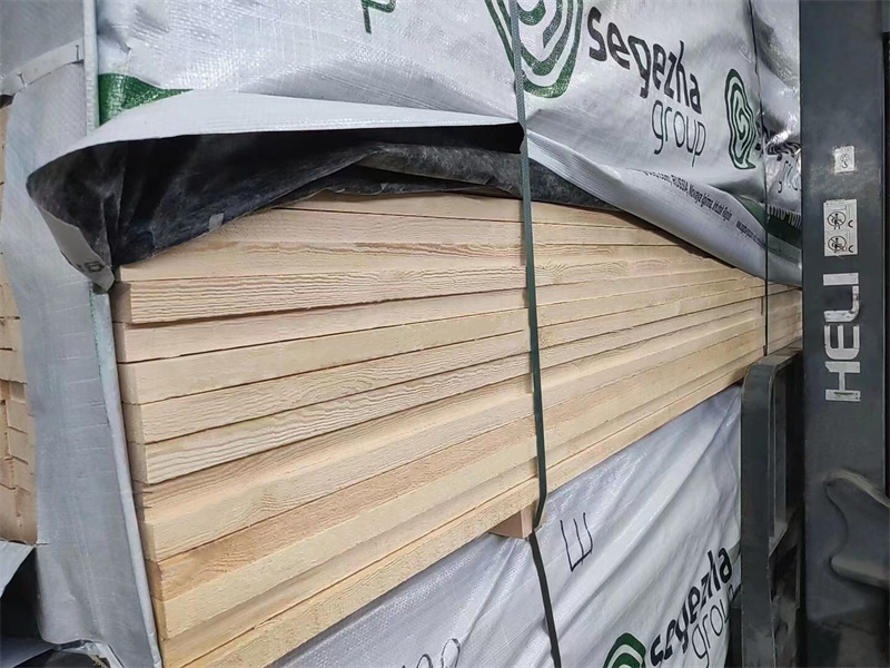 SEL Scotch Pine Board